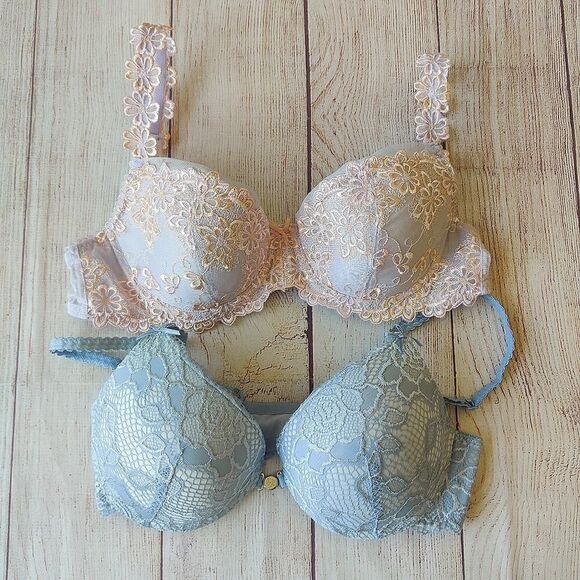 Pair of La Vie en Rose lace overlay bras sz 34C - Picture 5 of 8